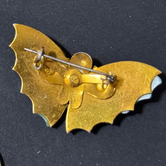 Vintage Gold Tone Butterfly Pin Blue Shell Wings Opalescent - Picture 3 of 3